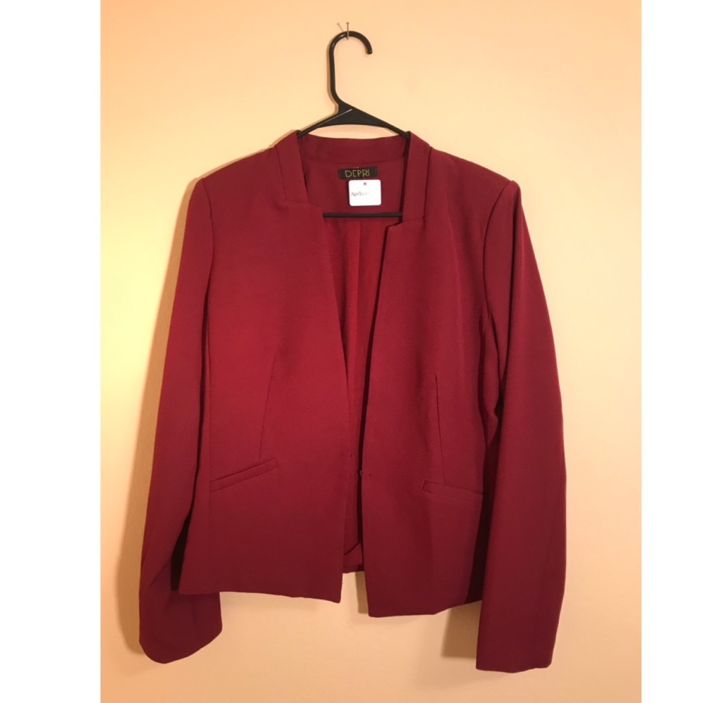 Maroon blazer